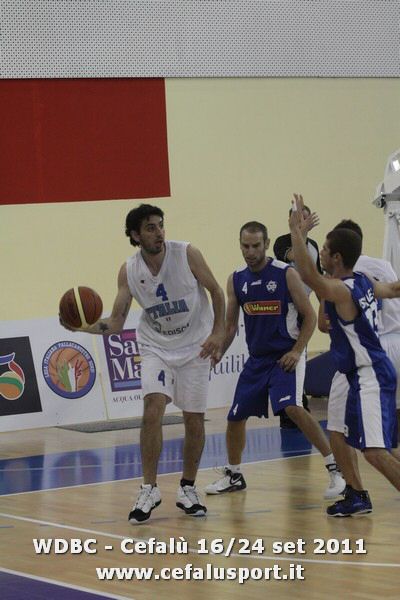 110923 basket 237_tn.jpg